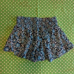 FREE PEOPLE 💙 flowy floral skirt 💠 size xs